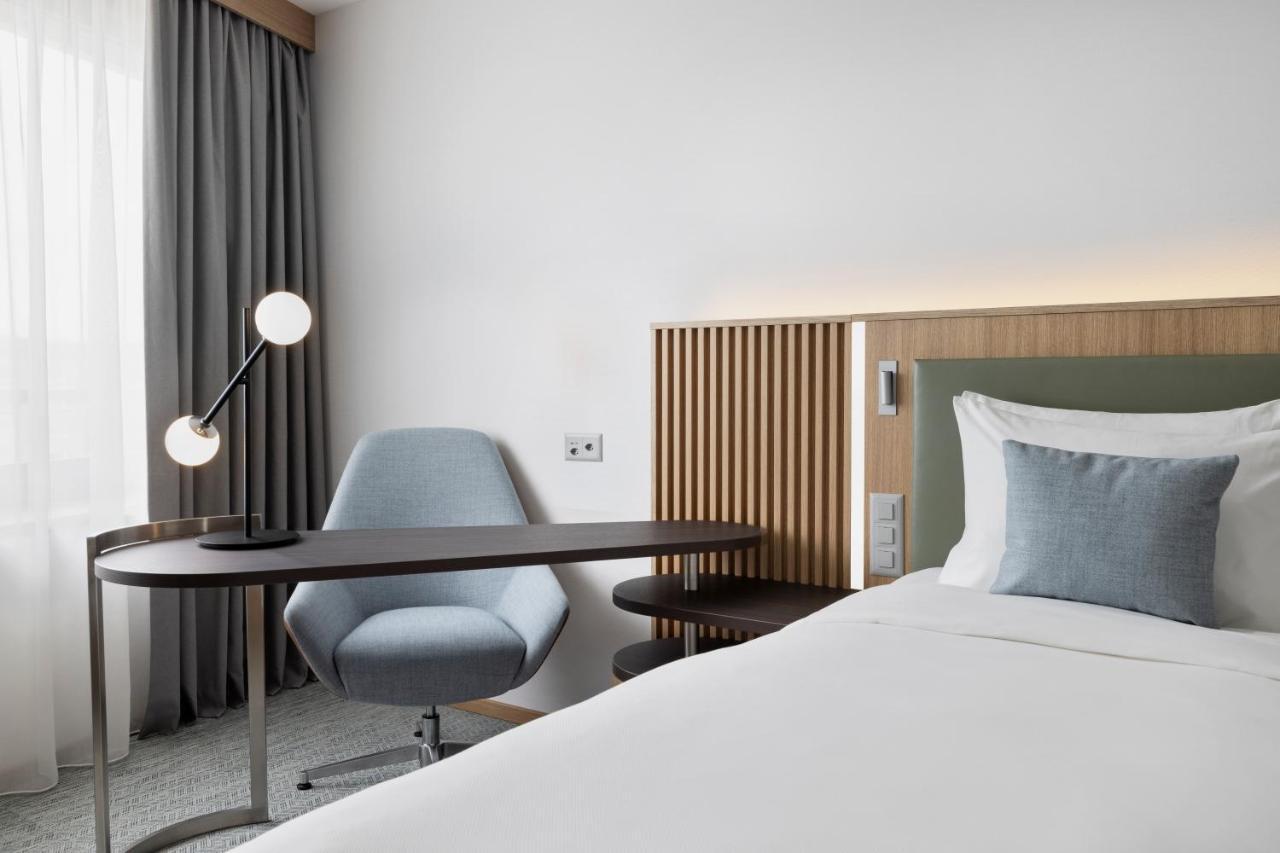 Hotel Courtyard By Marriott Biel Bienne Extérieur photo