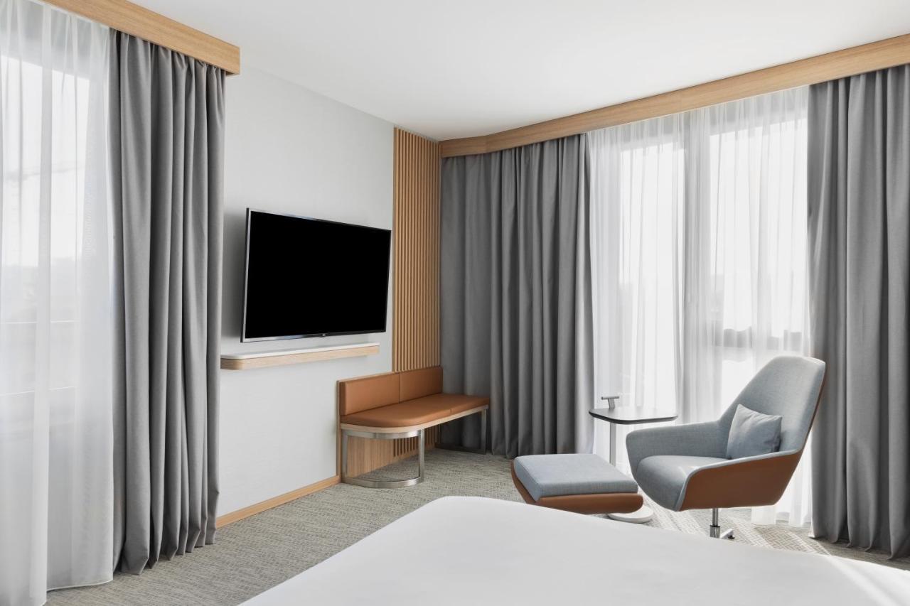 Hotel Courtyard By Marriott Biel Bienne Extérieur photo
