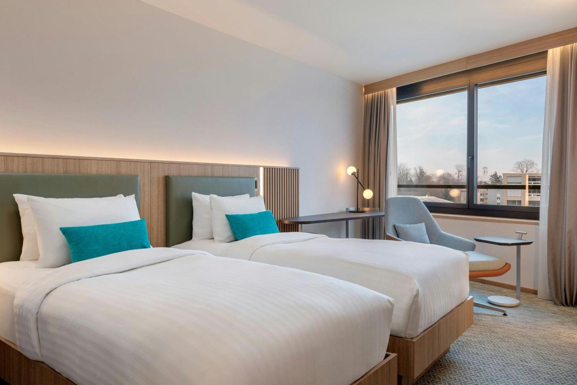 Hotel Courtyard By Marriott Biel Bienne Extérieur photo