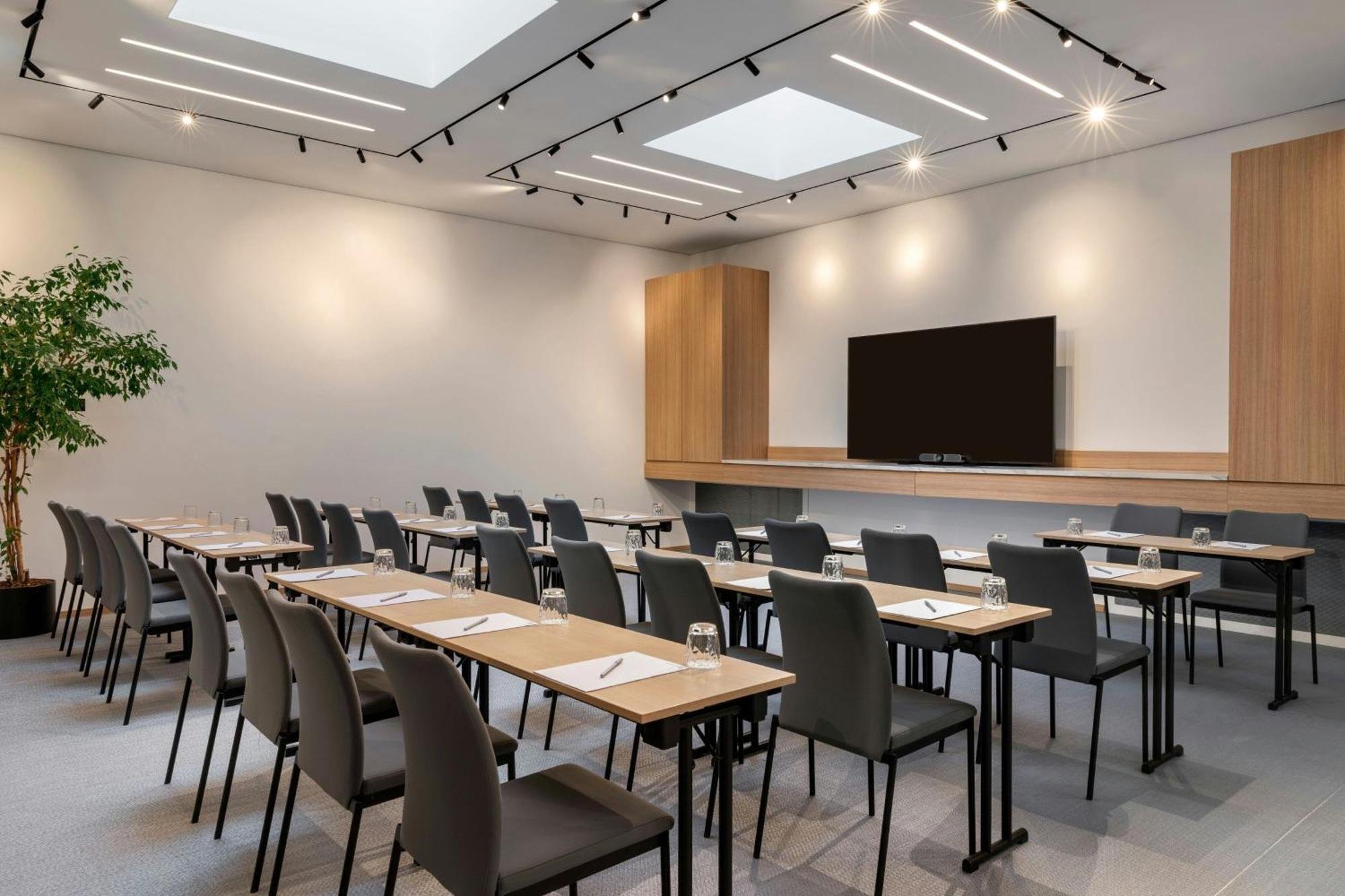 Hotel Courtyard By Marriott Biel Bienne Extérieur photo