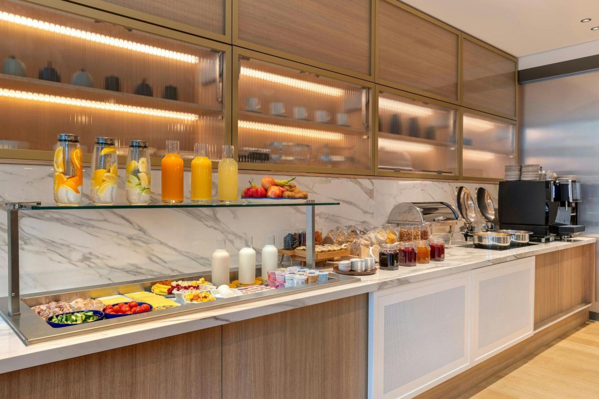 Hotel Courtyard By Marriott Biel Bienne Extérieur photo